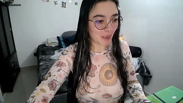 Snapshot of Came-II chatting on 30, 9, 2025 Came-II online show from 30, 9, 2025