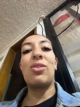 SALOME KORLAND online show from 30, 10, 2025