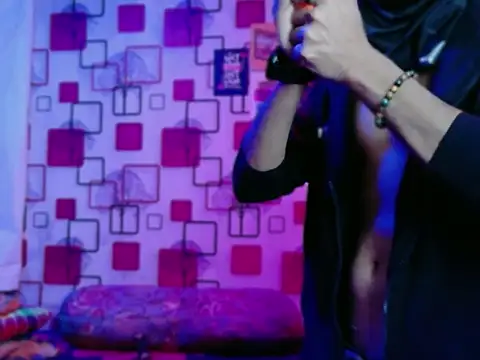 ChiseledCharm online show from 3, 12, 2025