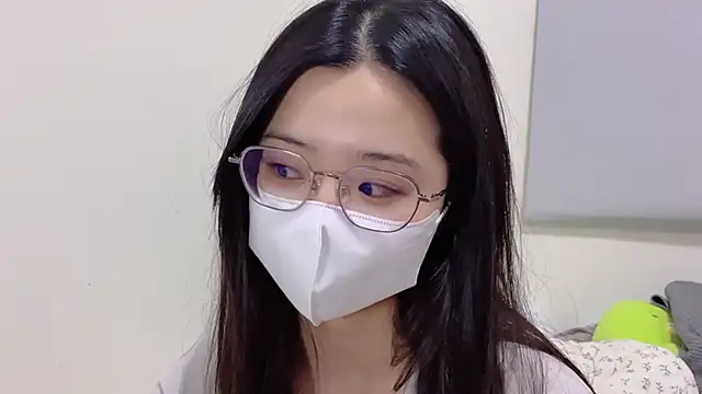 LHeart online show from 17, 10, 2025