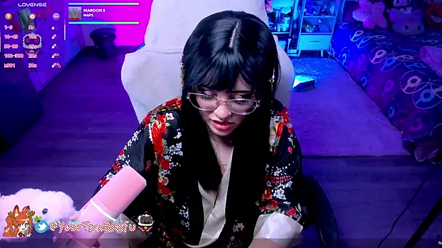 AlyssaRomanova online show from 15, 11, 2025