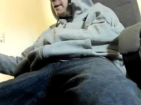 skateboy78 online show from 4, 2, 2025