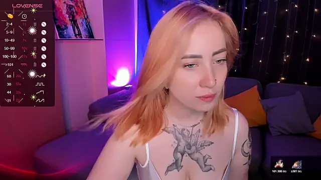 Snapshot of deboramoore chatting on 20, 7, 2026 deboramoore online show from 20, 7, 2026