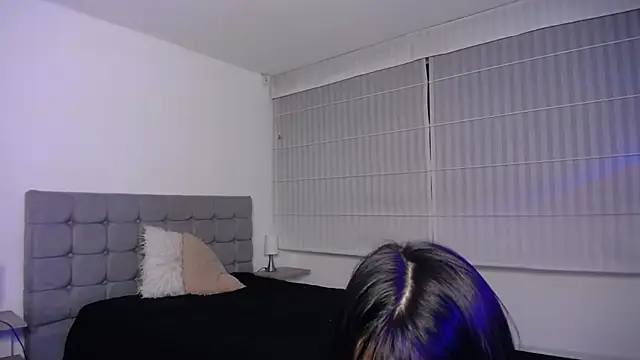 Stephany Rodriguez online show from 18, 10, 2025