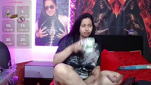 Snapshot of holydeath_1 chatting on 27, 7, 2026 holydeath 1 online show from 27, 7, 2026