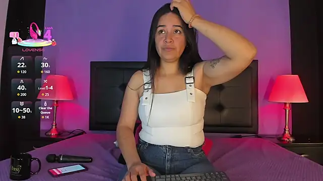 GreciaFox1 online show from 8, 4, 2026