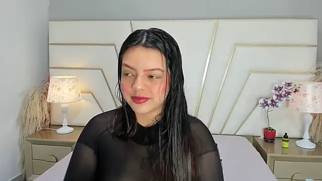 Lucianaa Collins online show from 14, 11, 2025