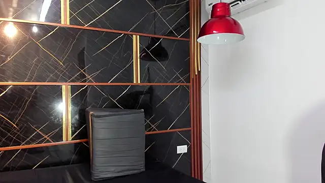 HannyThompson online show from 22, 10, 2025