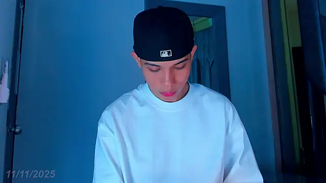 Sebax Young online show from 11, 11, 2025