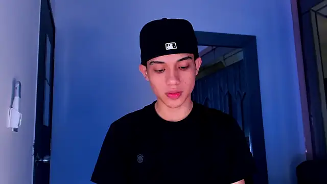 Sebax Young online show from 24, 2, 2026