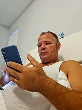 cubanitofeliz40 online show from 21, 10, 2025