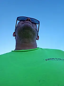 cubanitofeliz40 online show from 30, 10, 2025