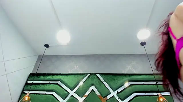 ThaliaCross online show from 20, 10, 2025