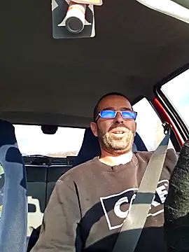 Snapshot of Thomas043 chatting on 9, 11, 2025 Thomas043 online show from 9, 11, 2025