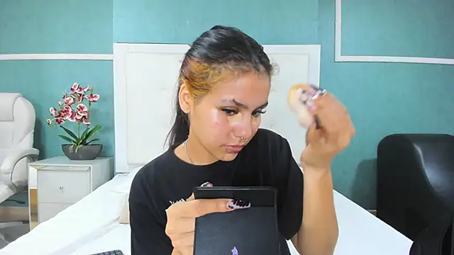 ania gomez online show from 7, 1, 2026