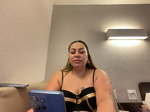 SamyHot2025 online show from 10, 4, 2026