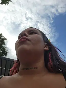 Yessica Lopezz online show from 5, 12, 2025