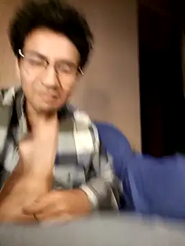 LecheDeSoya666 online show from 13, 11, 2025