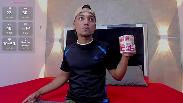 Snapshot of mateonick40 chatting on 16, 11, 2025 mateonick40 online show from 16, 11, 2025