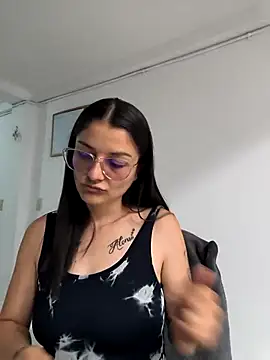 Coralinne   online show from 4, 5, 2026