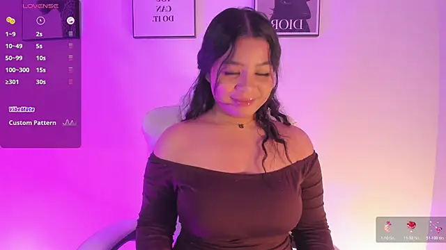 LizzyPonce online show from 24, 10, 2025