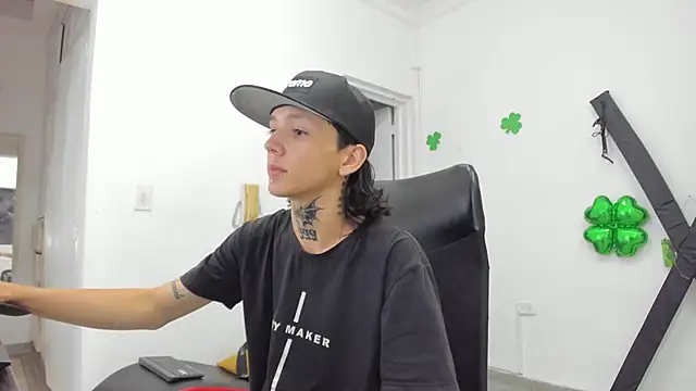 StraightBoy Nick online show from 1, 4, 2026