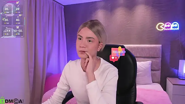 Snapshot of Arinextdoor chatting on 8, 2, 2026 Arinextdoor online show from 8, 2, 2026