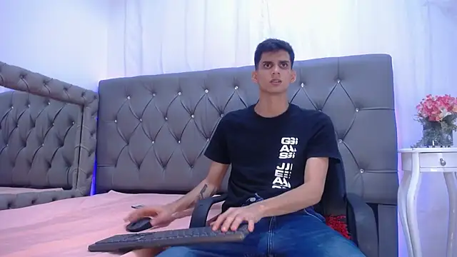 Sebalexis7 online show from 5, 11, 2025