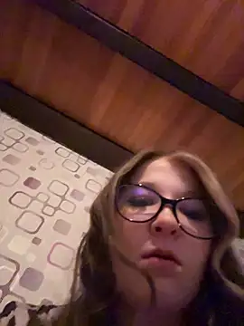 SweetTeenGirl online show from 29, 11, 2025