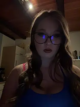 SweetTeenGirl online show from 2, 12, 2025