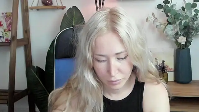 AstraMonroe online show from 14, 6, 2026