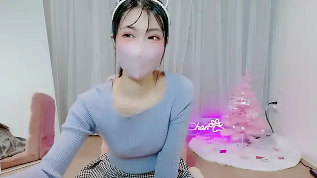 -Nyanko-chan- online show from 21, 12, 2025