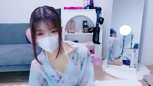 Snapshot of -Nyanko-chan- chatting on 23, 5, 2026 -Nyanko-chan- online show from 23, 5, 2026