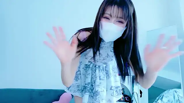 Snapshot of -Nyanko-chan- chatting on 30, 5, 2026 -Nyanko-chan- online show from 30, 5, 2026
