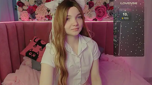 AnimeAlica18 online show from 1, 11, 2025