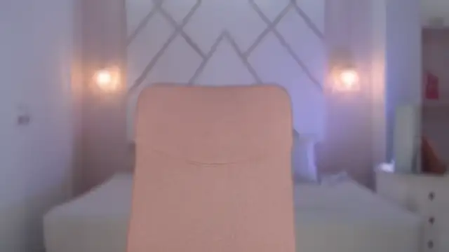 isabellashine online show from 7, 10, 2025