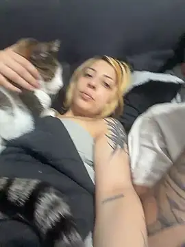 MiaBunnie online show from 11, 1, 2026