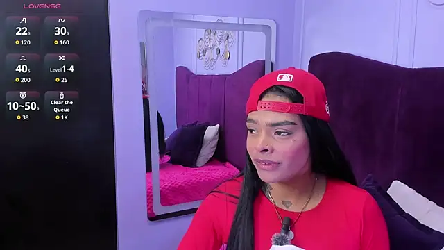 Snapshot of EmmaEbony_ chatting on 27, 4, 2026 EmmaEbony online show from 27, 4, 2026