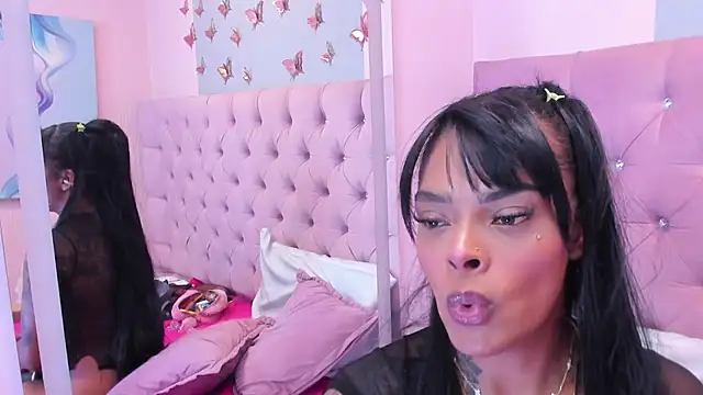Snapshot of EmmaEbony_ chatting on 28, 7, 2026 EmmaEbony online show from 28, 7, 2026