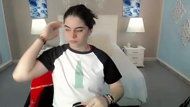 maddissonivanova online show from 20, 10, 2025