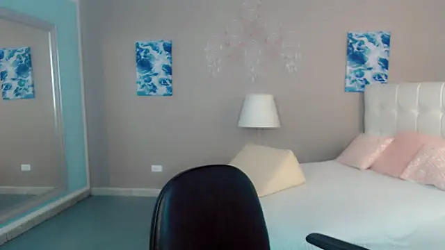 maddissonivanova online show from 11, 2, 2026