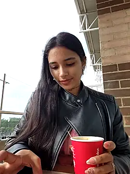 Snapshot of Lorena_Mcfly chatting on 3, 10, 2025 Lorena Mcfly online show from 3, 10, 2025
