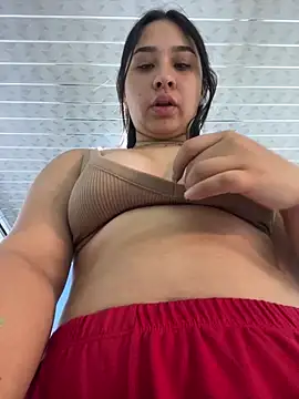 Snapshot of BELLAALEJA chatting on 4, 4, 2026 BELLAALEJA online show from 4, 4, 2026