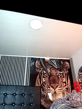 Witch Scarlet online show from 13, 3, 2026