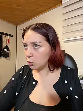 Karen18 boobs online show from 18, 3, 2026