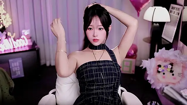 coward by online show from 15, 4, 2026