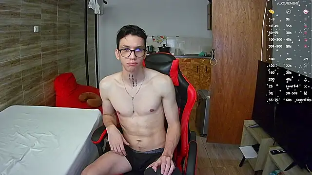 Snapshot of angelicious_ chatting on 11, 9, 2025 angelicious online show from 11, 9, 2025