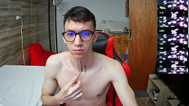 Snapshot of angelicious_ chatting on 27, 9, 2025 angelicious online show from 27, 9, 2025