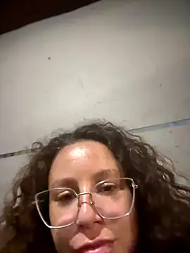 JhenneRouge online show from 11, 1, 2026