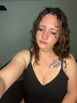 XADICTIVEX online show from 5, 11, 2025